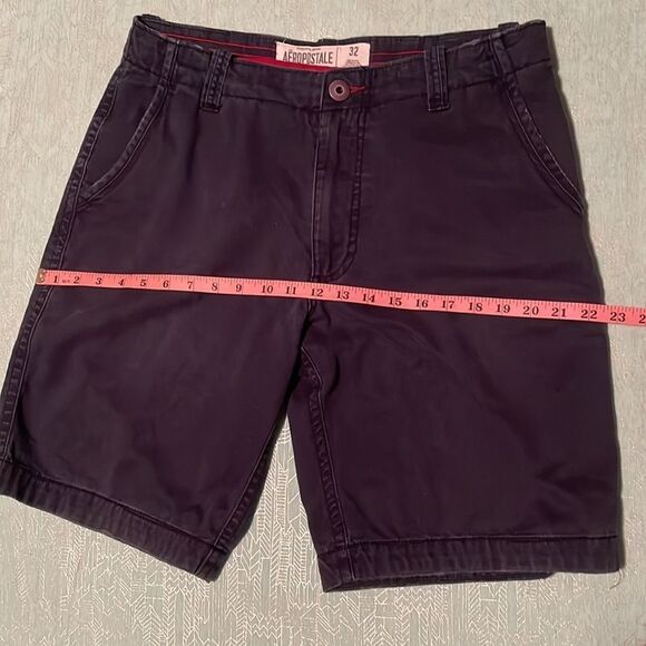 Aeropostale 32 waist navy shorts 10” inseam drawstring belt inside. Red accents - Picture 11 of 15